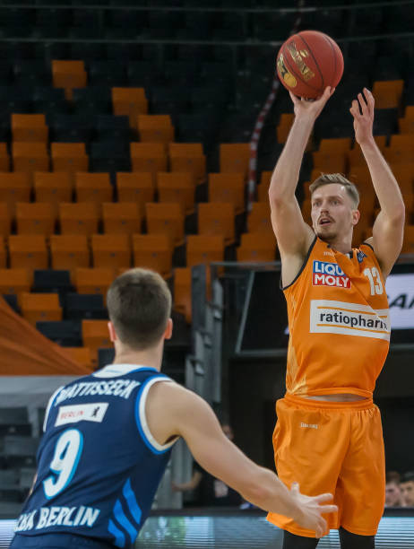 反复强调 反复强调