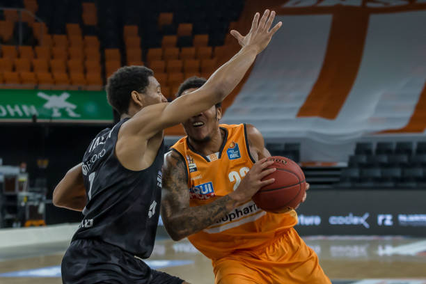 比赛中陷入 比赛中陷入