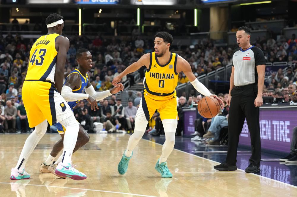 背后传球 背后传球