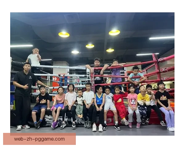 拳击盛宴：激情回放全场！